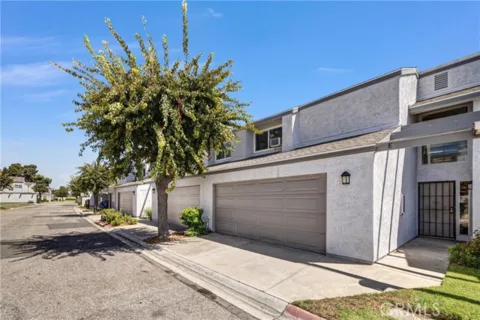 4828 W 5th #E listing photo
