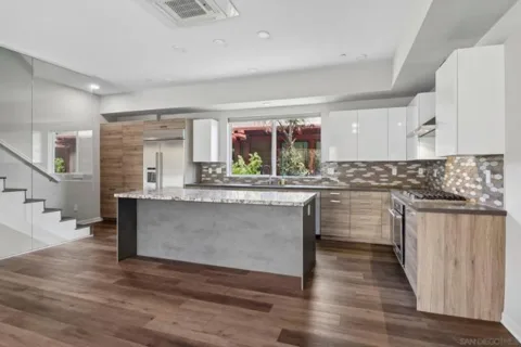 3533 3rd Avenue listing photo