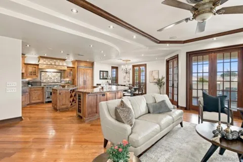 120 C Avenue #202 listing photo