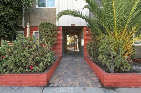 725 Coronado #112 listing photo