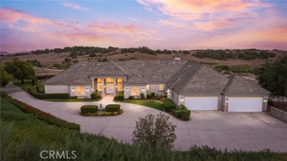41653 Oak Trail Court listing photo
