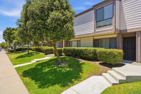 9289 Village Glen Drive #118 listing photo