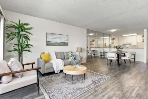 1605 S Hotel Circle #B103 listing photo