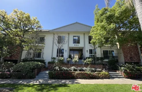 922 14th Street #111 listing photo