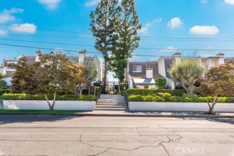 18340 Collins #D listing photo