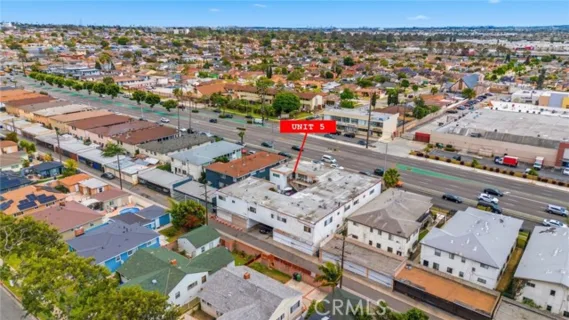 2535 W Imperial #5 listing photo