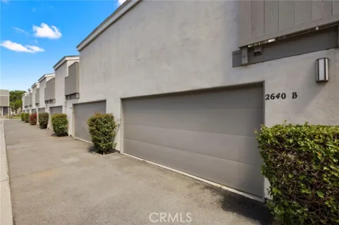 2640 W Segerstrom Avenue #B listing photo