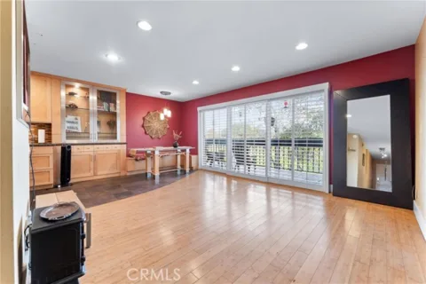 1061 Park Avenue listing photo