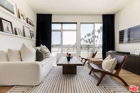 6001 Carlton Way #PH410 listing photo