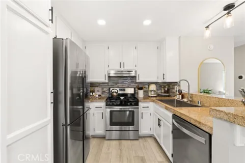 21256 Camelia listing photo