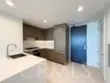 889 Francisco #2502 thumbnail 7