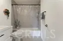 1037 N Vista thumbnail 30