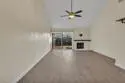422 Devonshire Gln thumbnail 4