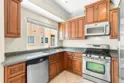13629 Wyandotte #118 thumbnail 5