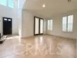 28910 Newport thumbnail 9