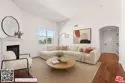 5037 Rosewood Avenue #301 thumbnail 1
