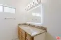 14980 Victory Boulevard #201 thumbnail 18