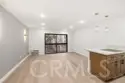 22100 Burbank #250f thumbnail 3