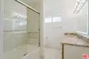 14980 Victory Boulevard #201 thumbnail 17