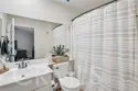 1599 W Jefferson Boulevard thumbnail 14