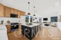 10156 Regent thumbnail 2