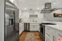 1426 N Laurel Avenue #110 thumbnail 11