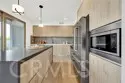 943 E California Boulevard #2 thumbnail 13