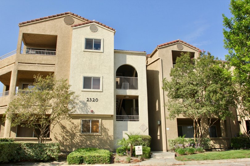 Tripple decker condos offer a large climb to your condo outside are trees and shrubs that are maintinaed by the office
