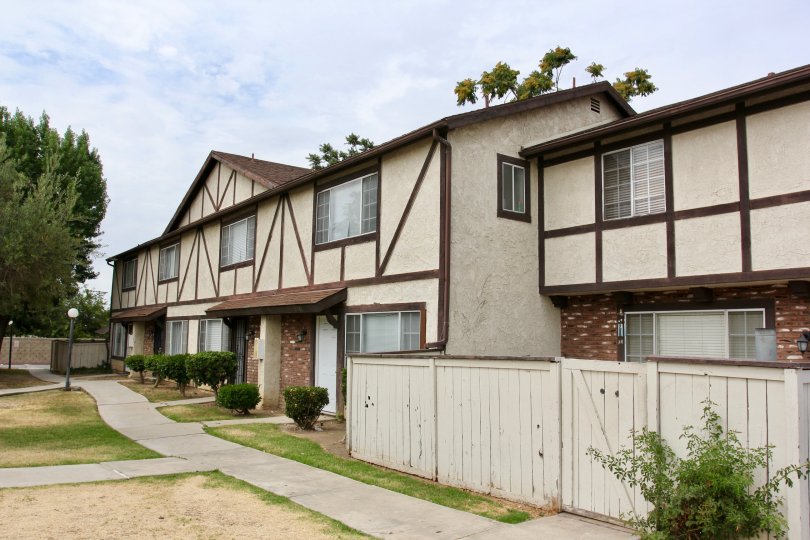 Woodland Villas moreno valley California strip building having tree view at its backside and front