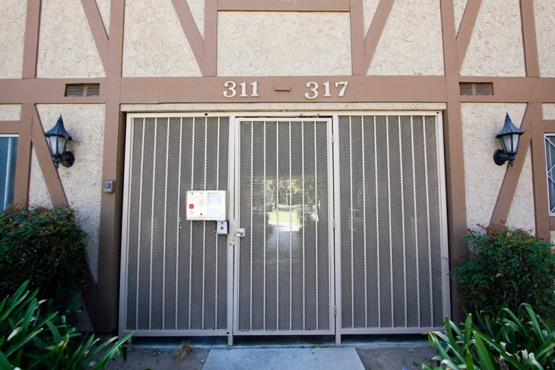 The entrance into Almansor Park Estates