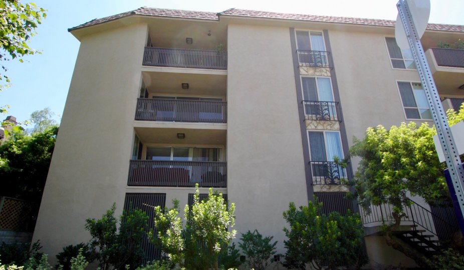 Beautiful flats come with motive to purchase one flat