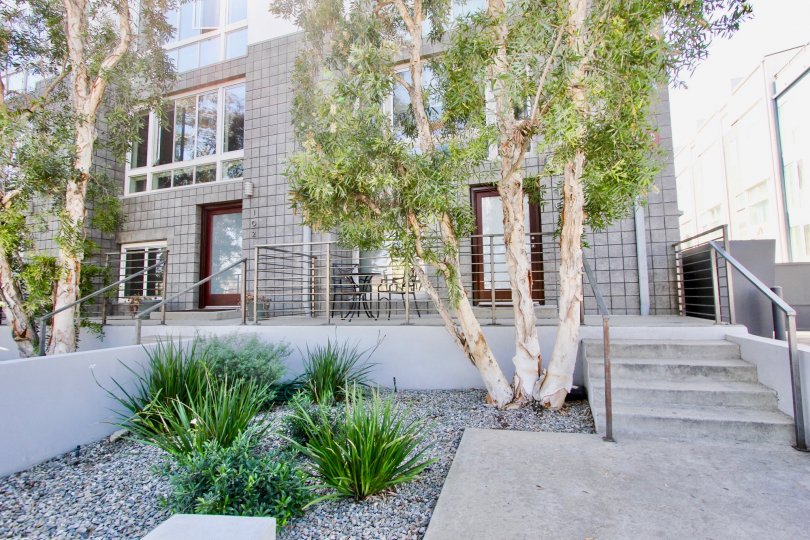 The entrance into R1 Living in Mar Vista, California