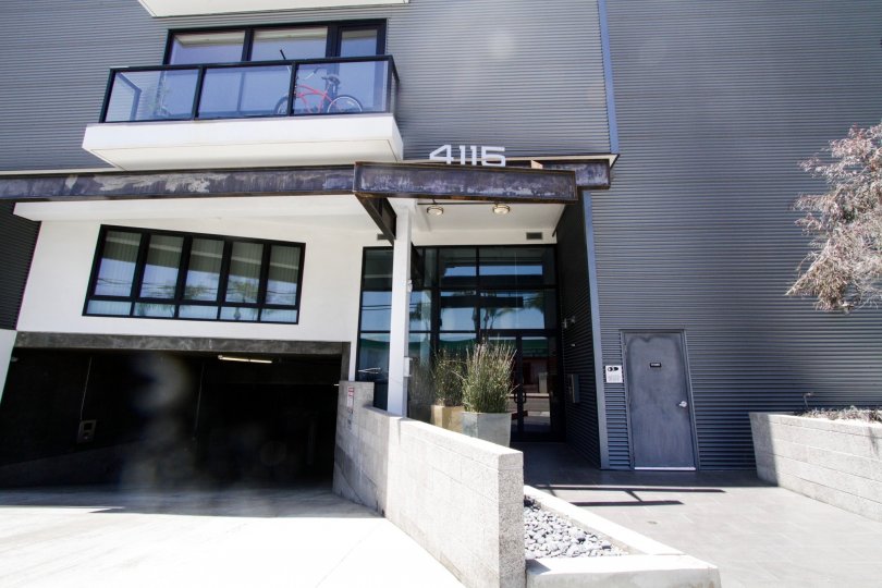The walkway into the Del Rey Lofts