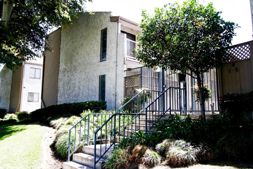 The entrance up to Sherman Way Park West
