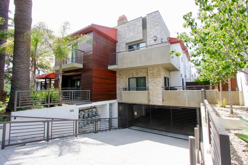 Exotic, garage, wood, brick, nice, beautiful, Virginia Court Townhouses, Santa Monica, California