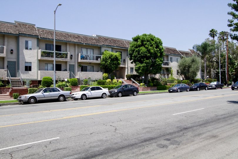 The Knollwood Villas in Sherman Oaks