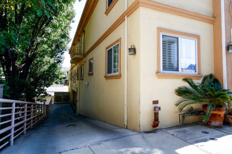 The sidewalk next to Laurelwood Terrace in Studio City