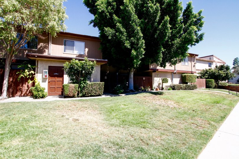 The entrance at Walnut Gardens II in Van Nuys