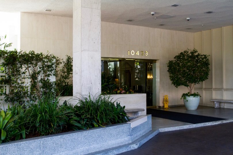 The windows at the Wilshire Lencrest