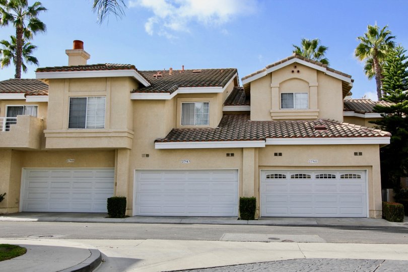 Combined garages in Del Prado in Laguna Niguel, CA