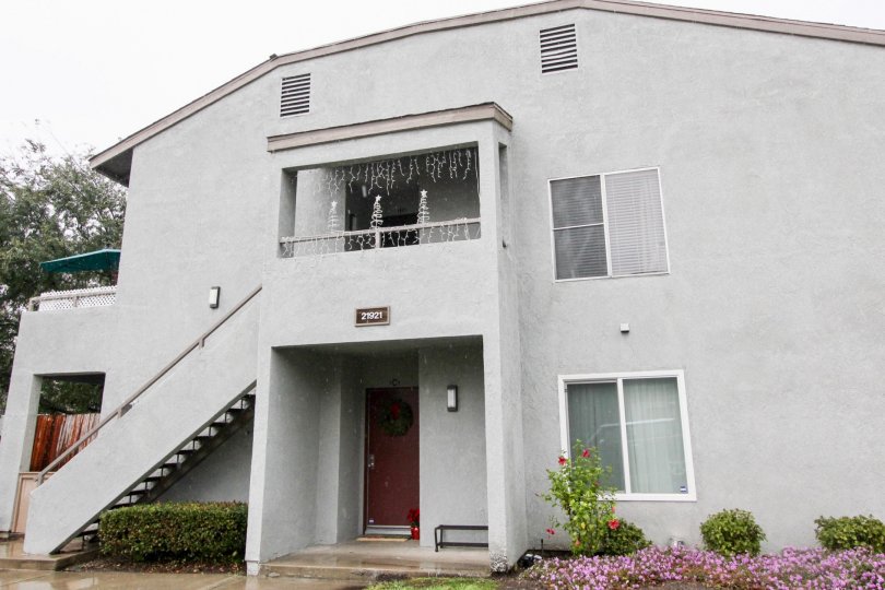 The real estate search: Bench Mark Villas | Condos and Townhomes for Sale in Lake Forest is brought to you courtesy of LivingSoCal, the premier SoCal Real Estate Search Site. If you would like more information about the real estate on this website, or wou