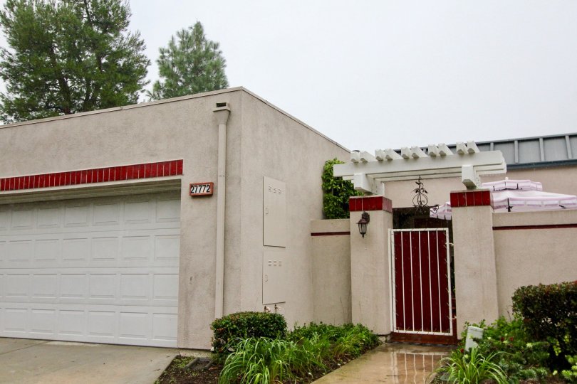 Mission Viejo is suburban in nature and culture. The city is mainly residential, although there are a number of offices and businesses within its city limits.
