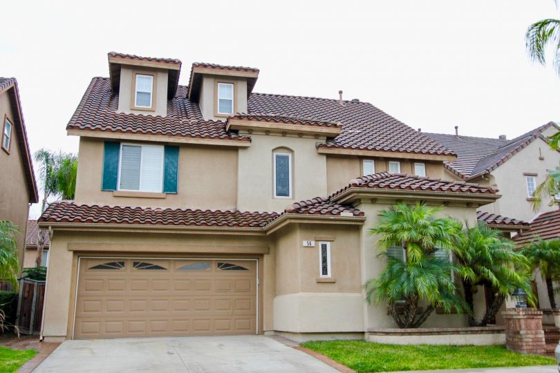 Curbside view of a home in Sienna Ridge in Mission Viejo, California.