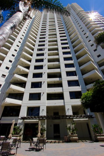 A sunny day view of a high rise building in Park Place, San Diego