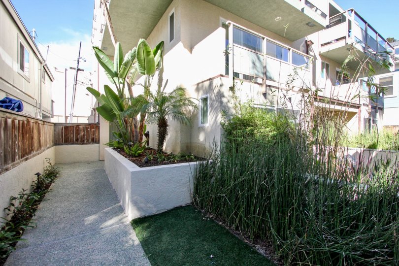 You can view a beautiful landscaped apartments at Ensenada Court Villas Apartments for nice quality living.