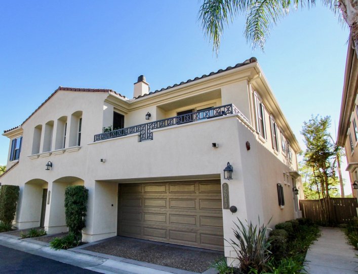 Spacious balcony over garage at Bungalows at Escala in Mission Valley, CA