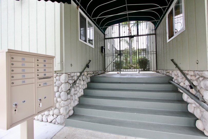 In Gate of Mississippi Townhomes has Postal boxes of city North park