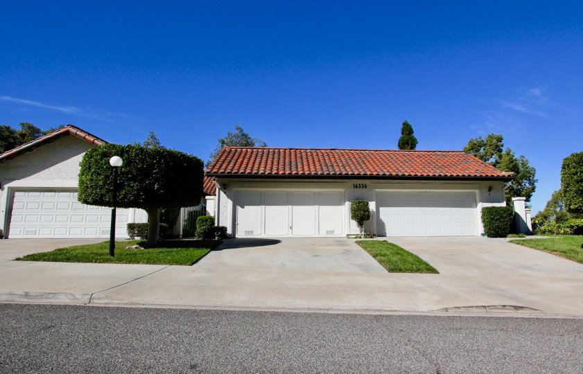 Empty driveways of Mira La Paz, Rancho Bernardo, CA